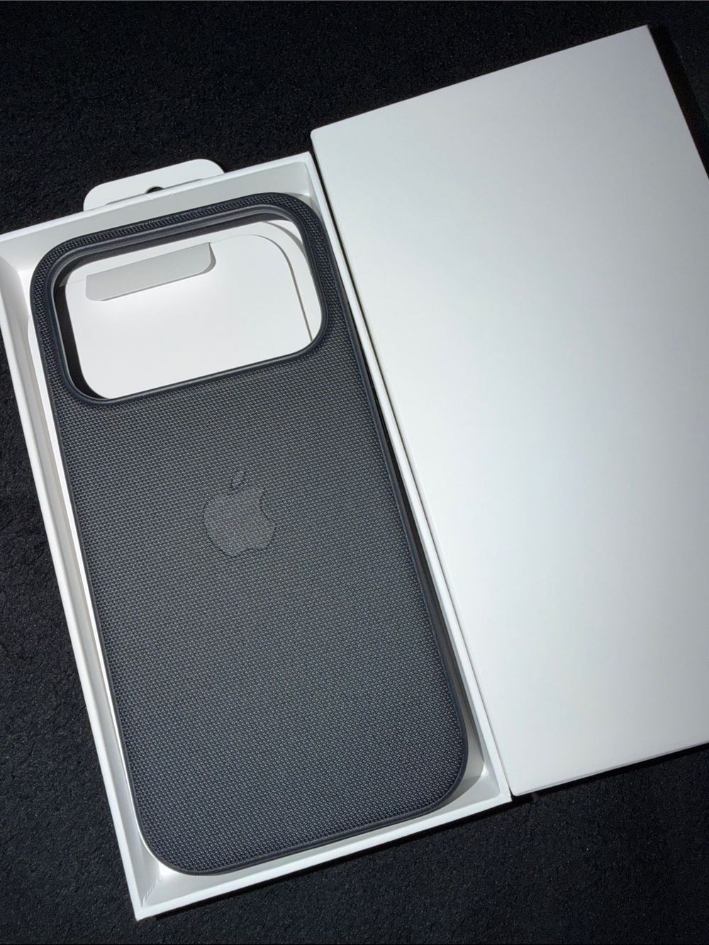 Apple iPhone 17 pro Tech Woven Case - Black/Dark Navy Textile Finish